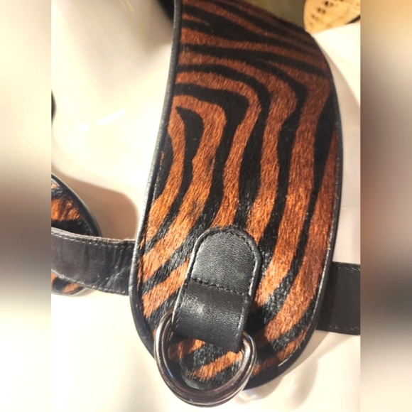 80s YVES SAINT LAURENT Tiger Striped Leather Cowhide Fur Brown Black Wide Belt S - Picture 15 of 16
